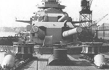 WNGER_15-52_skc34_Bismarck_turrets_pic.j
